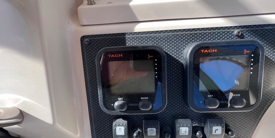 Grady-White Gulfstream 232