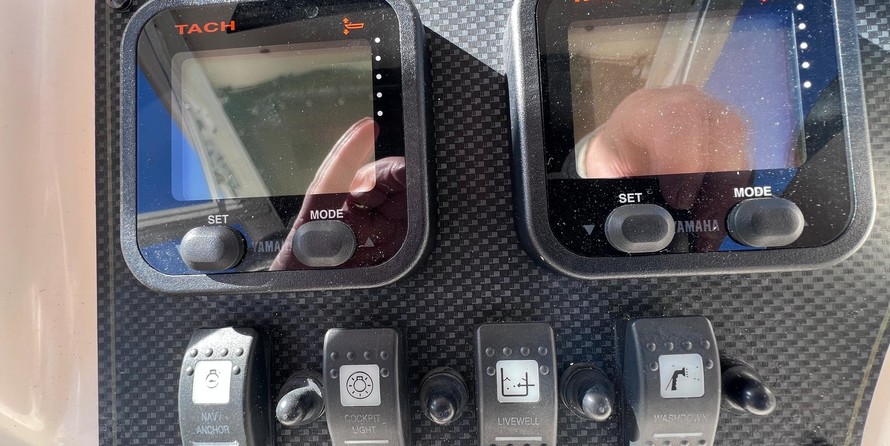 Grady-White Gulfstream 232