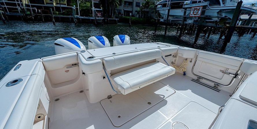 Grady-White Canyon 336