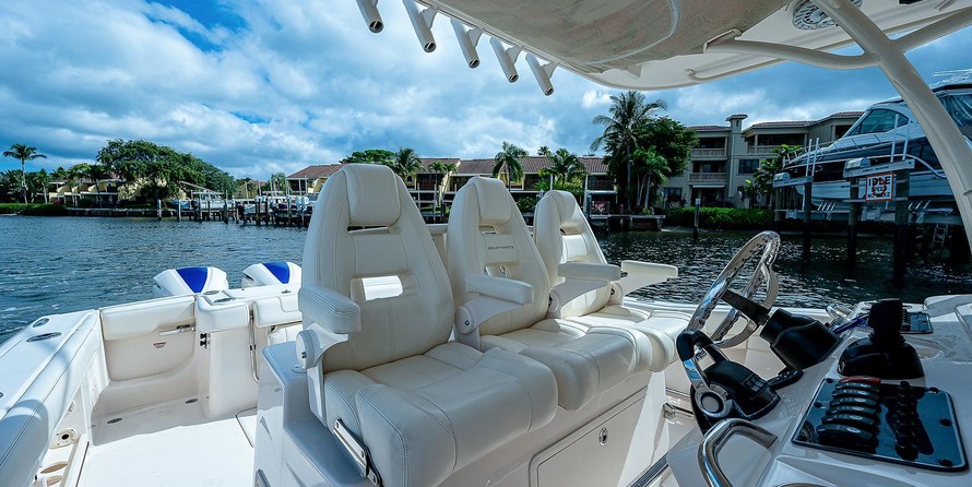 Grady-White Canyon 336