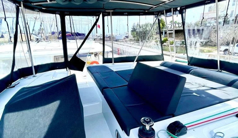 Lagoon 46