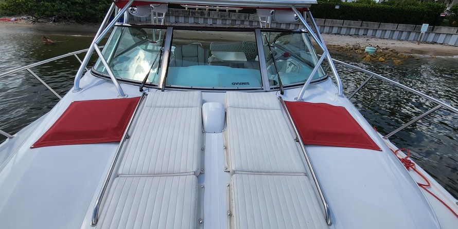 Glacier bay isle runner blue hull 2670