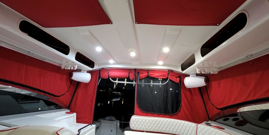 Glacier bay isle runner blue hull 2670