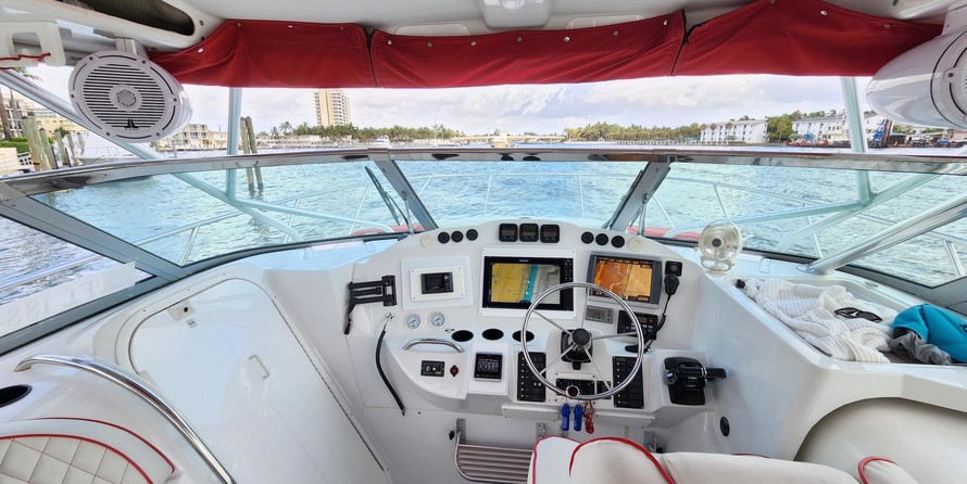 Glacier bay isle runner blue hull 2670