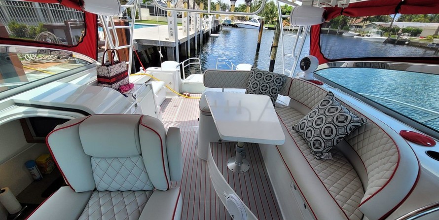 Glacier bay isle runner blue hull 2670