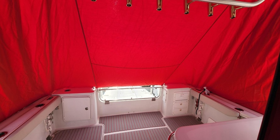 Glacier bay isle runner blue hull 2670