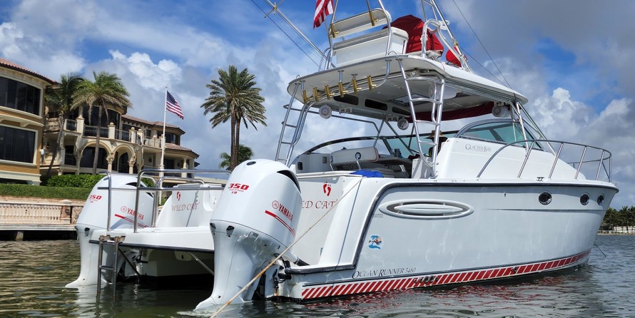 Glacier bay isle runner blue hull 2670