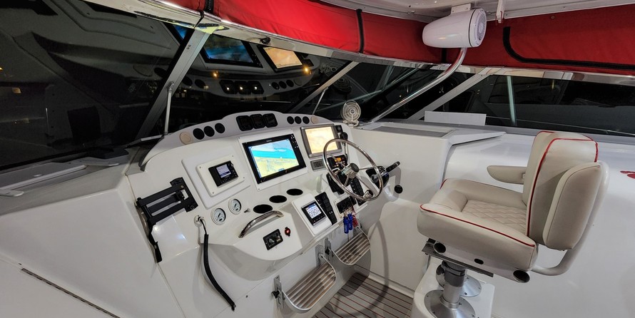 Glacier bay isle runner blue hull 2670