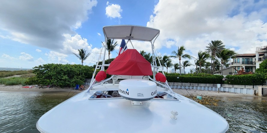 Glacier bay isle runner blue hull 2670