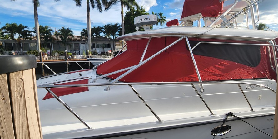 Glacier bay isle runner blue hull 2670