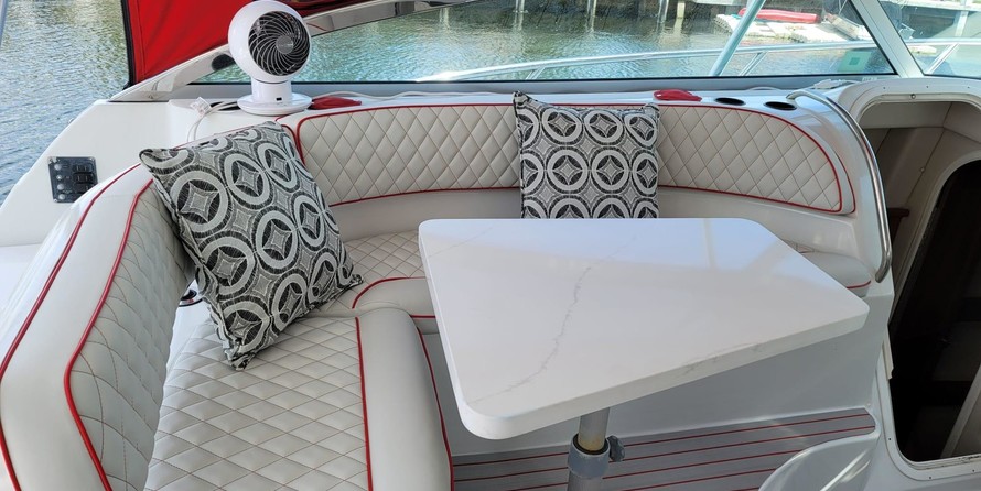 Glacier bay isle runner blue hull 2670