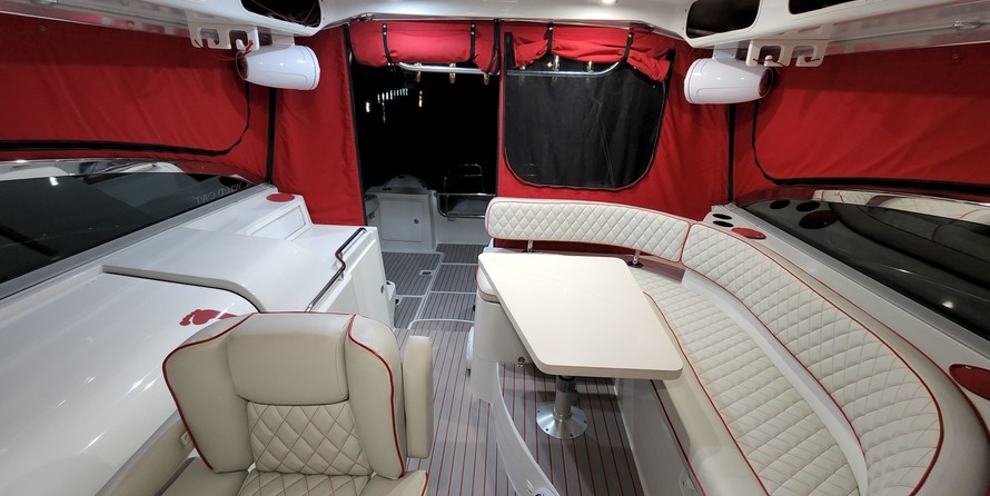 Glacier bay isle runner blue hull 2670