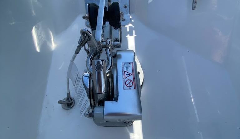 288 Sea Fox Commander