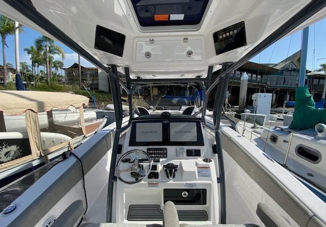 288 Sea Fox Commander