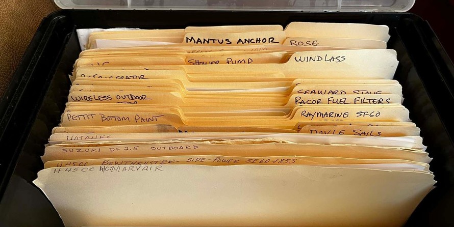 Marlow-Hunter 50 Center Cockpit