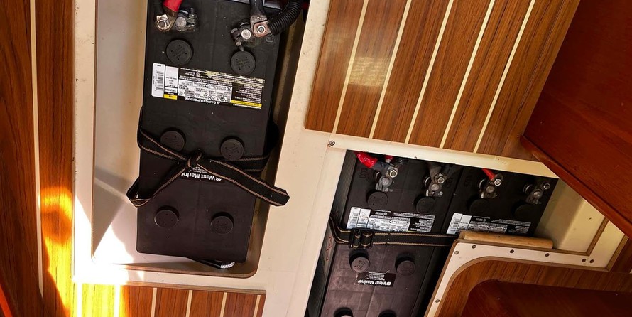 Marlow-Hunter 50 Center Cockpit