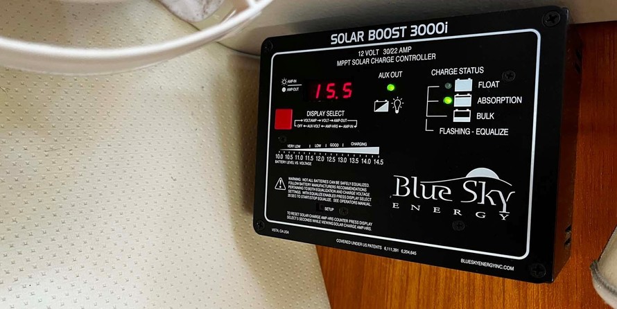 Marlow-Hunter 50 Center Cockpit