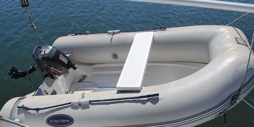 Marlow-Hunter 50 Center Cockpit