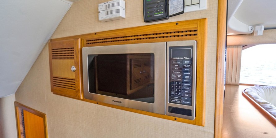 Riviera 43 Open Flybridge