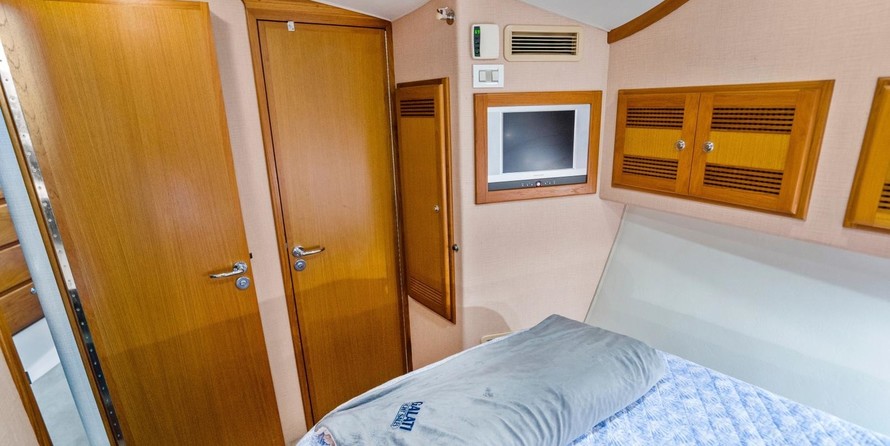 Riviera 43 Open Flybridge