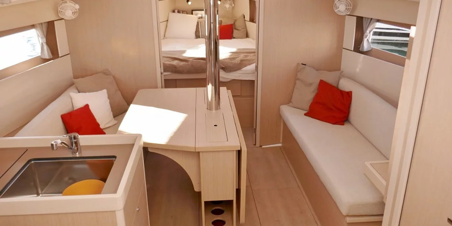 Beneteau Oceanis 38.1