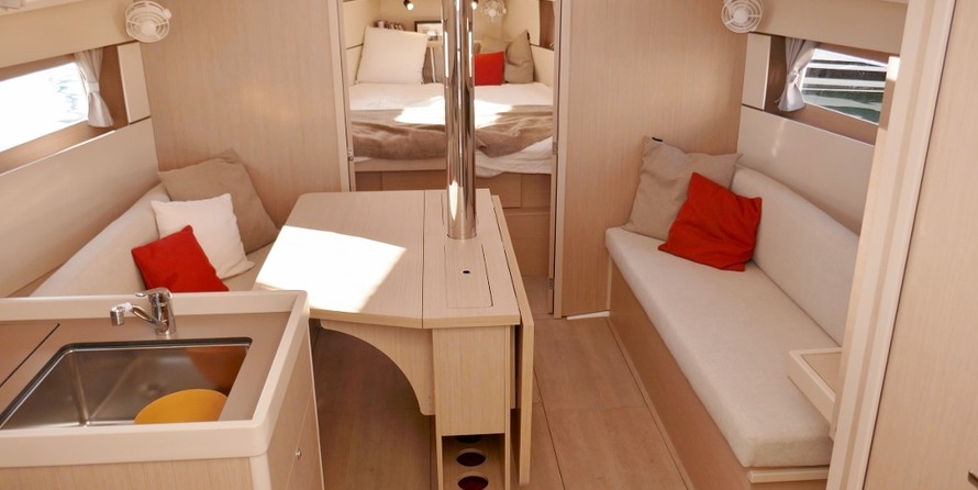 Beneteau Oceanis 38.1