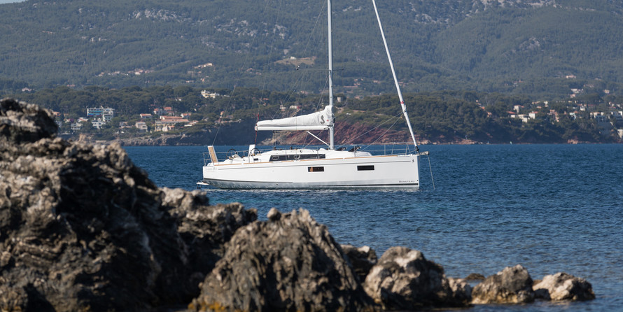 Beneteau Oceanis 38.1