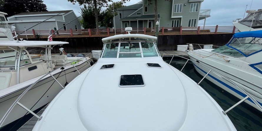 Tiara 3500 open hardtop