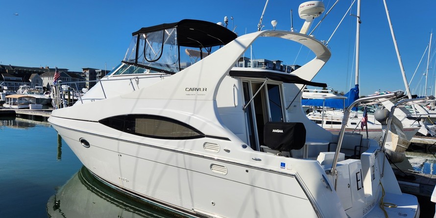 Carver 36 Mariner