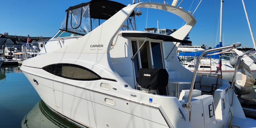 Carver 36 Mariner