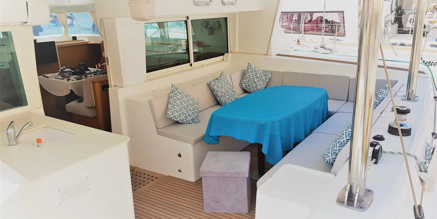 Lagoon 500
