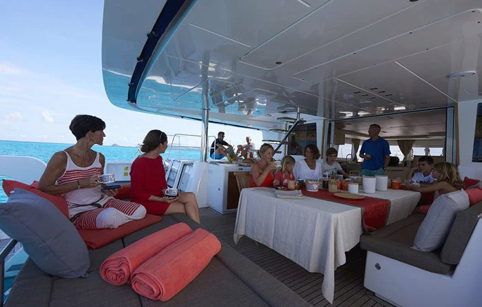 Lagoon 620 - 6 + 2 cab.