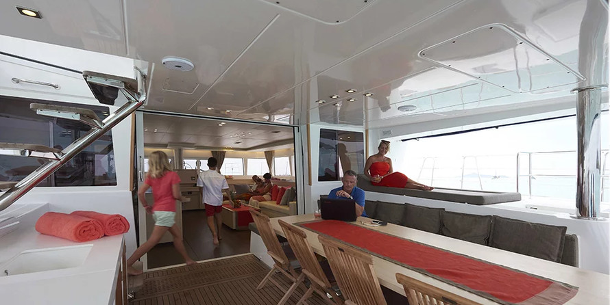 Lagoon 620 - 6 + 2 cab.