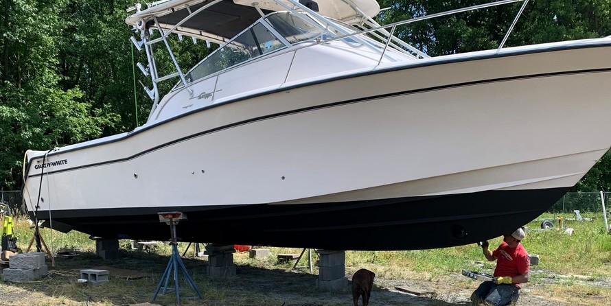 Grady-White Express 330