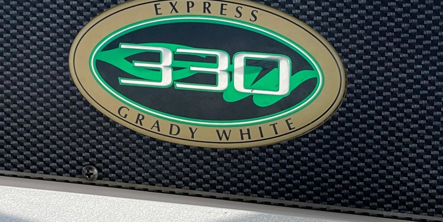 Grady-White Express 330