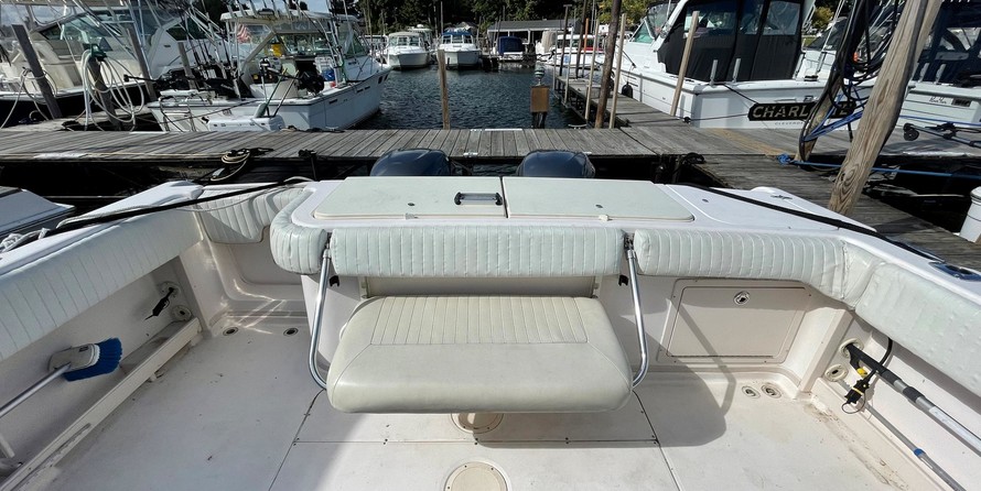 Grady-White Express 330