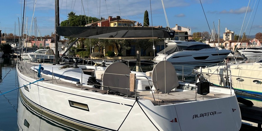 Nautor Swan 60 Flush Deck