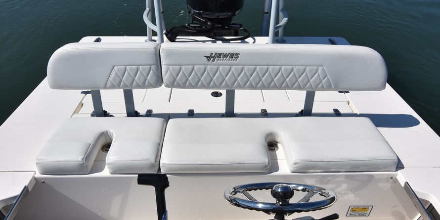 Hewes 16.9 redfisher