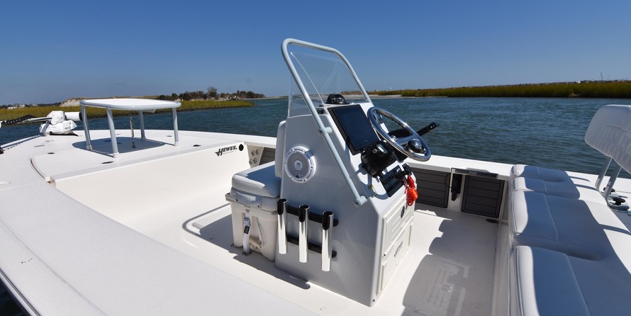Hewes 16.9 redfisher