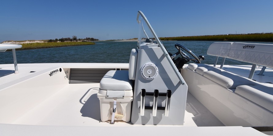 Hewes 16.9 redfisher