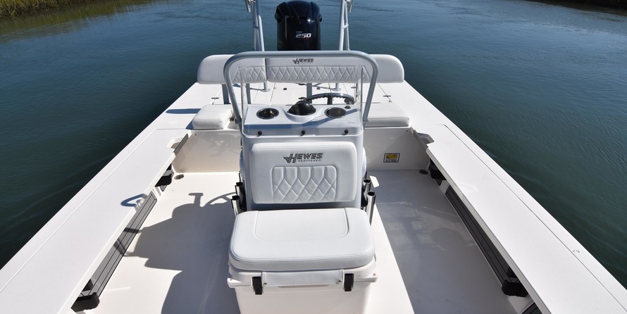 Hewes 16.9 redfisher