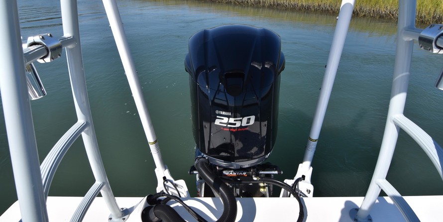 Hewes 16.9 redfisher