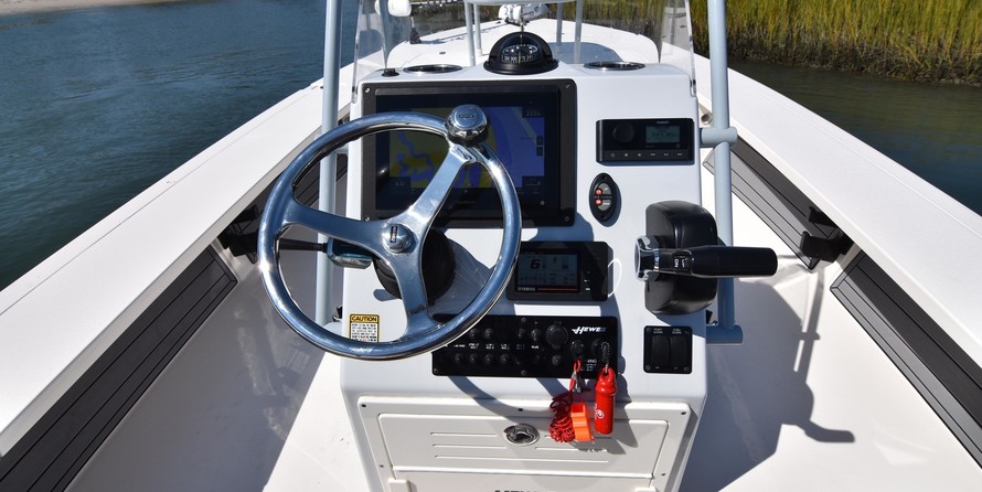 Hewes 16.9 redfisher