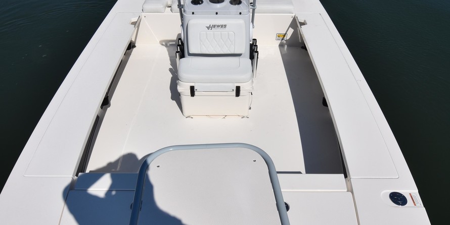 Hewes 16.9 redfisher