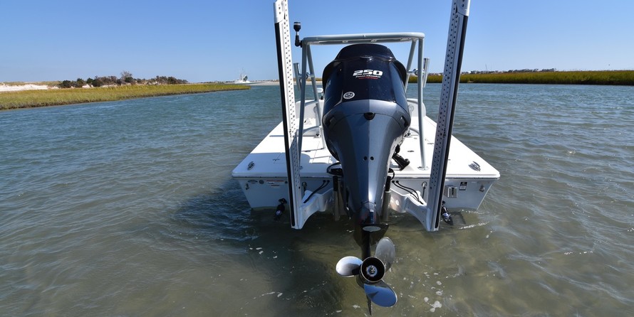 Hewes 16.9 redfisher