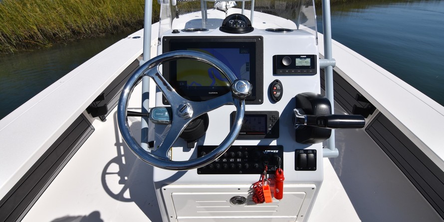 Hewes 16.9 redfisher