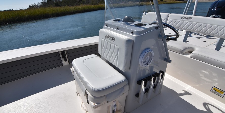 Hewes 16.9 redfisher