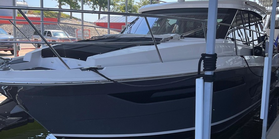 Regal 42 Grande Coupe