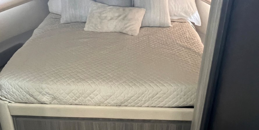 Regal 42 Grande Coupe