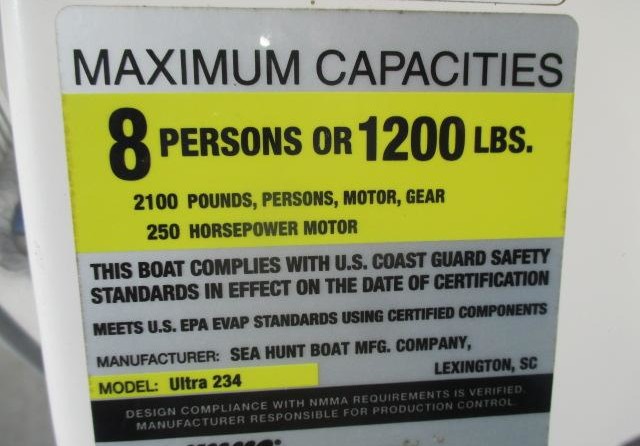 Sea Ray hunt ultra 211